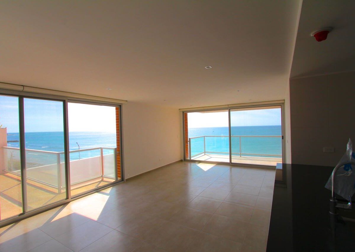 living-room-condo-manta-ecuador-beach-front