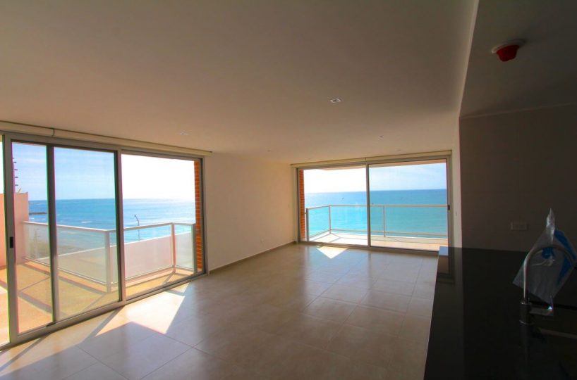 living-room-condo-manta-ecuador-beach-front