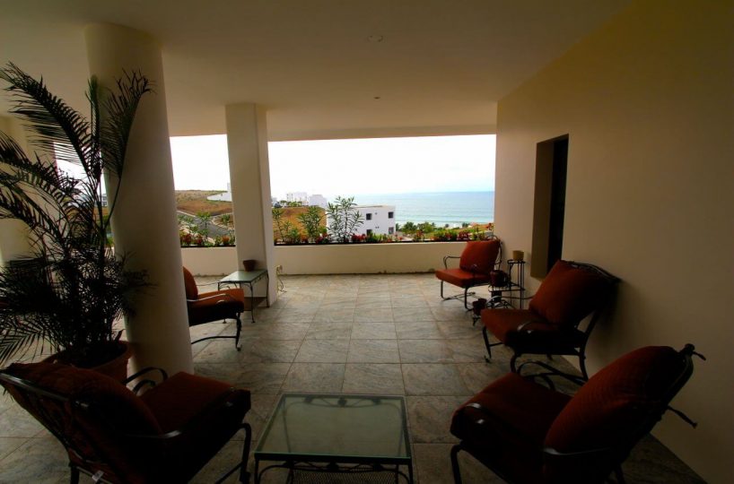 Ciudad Del Mar Luxury Home 34